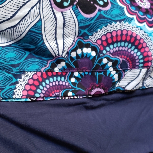 Peaches uniform shirt - Picture 2 of 6